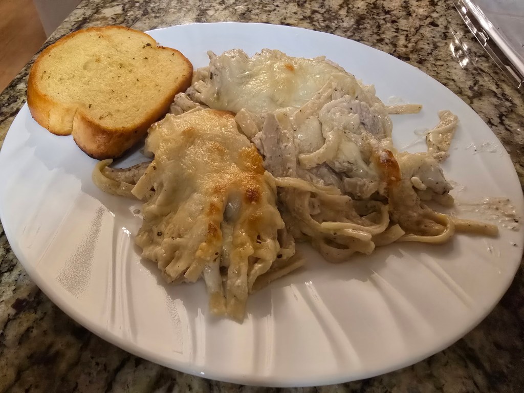 Chicken Fettuccine Alfredo&nbsp;Casserole