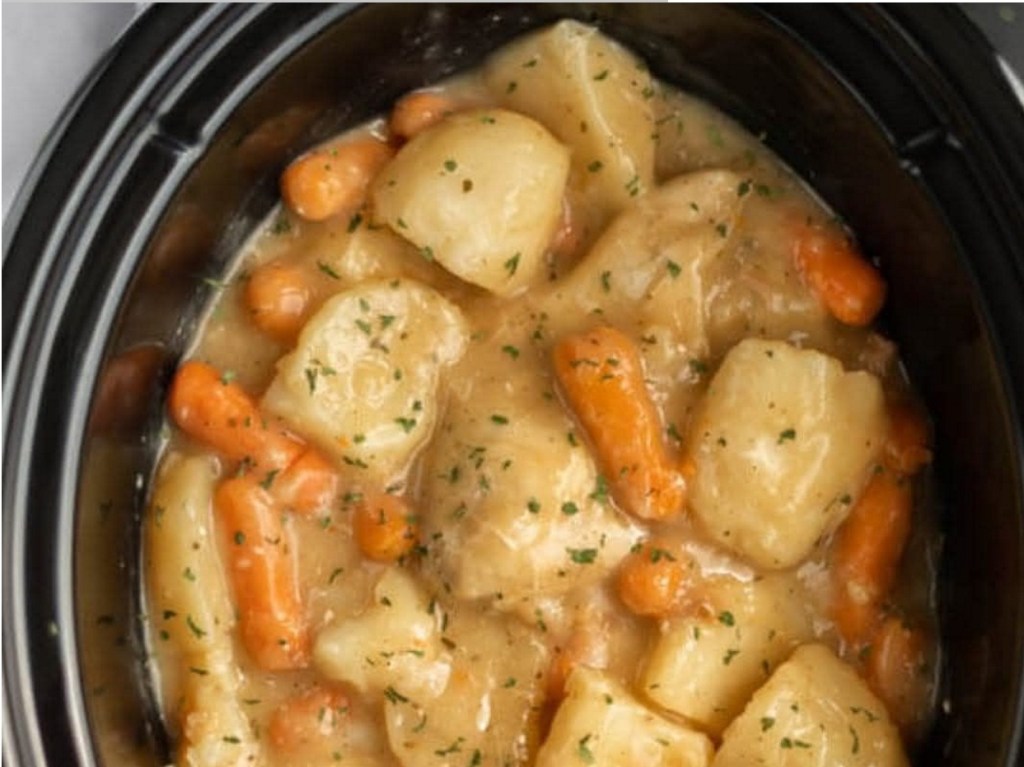 Crockpot Ranch Chicken and&nbsp;Potatoes*